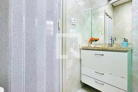 Casa à venda com 172m², 3 quartos e 2 vagas Casa à venda com 172m², 3 quartos e 2 vagasBanheiro - Casa 1