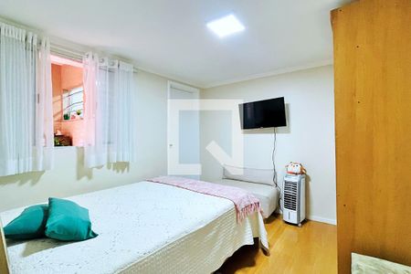 Casa à venda com 172m², 3 quartos e 2 vagas Casa à venda com 172m², 3 quartos e 2 vagasSuíte - Casa 2