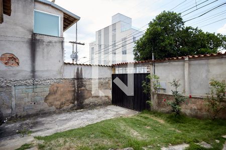 Casa à venda com 360m², 4 quartos e 3 vagas Casa à venda com 360m², 4 quartos e 3 vagasÁrea comum