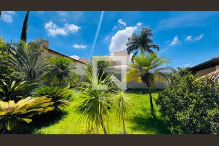 Casa de condomínio à venda com 276m², 4 quartos e 6 vagas Casa de condomínio à venda com 276m², 4 quartos e 6 vagasFoto 03