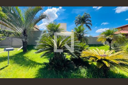 Casa de condomínio à venda com 276m², 4 quartos e 6 vagas Casa de condomínio à venda com 276m², 4 quartos e 6 vagasFoto 02