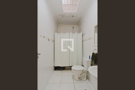 Casa à venda com 180m², 2 quartos e 1 vaga Casa à venda com 180m², 2 quartos e 1 vagaBanheiro 2