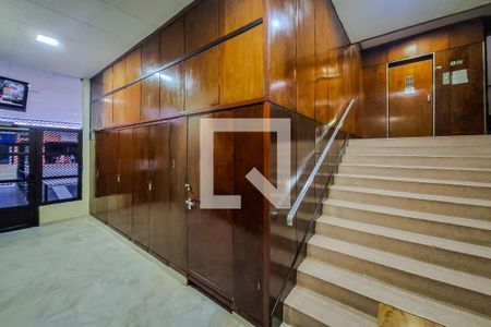 Apartamento à venda com 98m², 2 quartos e 1 vaga Apartamento à venda com 98m², 2 quartos e 1 vagaHall de entrada
