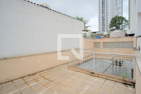 Casa à venda com 150m², 2 quartos e 2 vagasTerraço