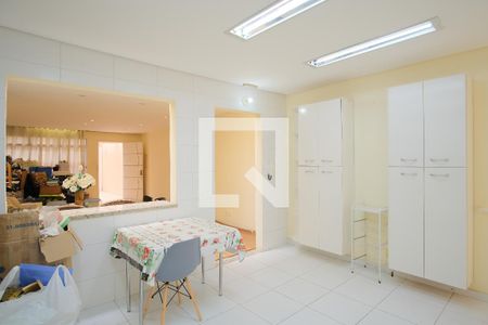 Casa à venda com 150m², 2 quartos e 2 vagasCozinha