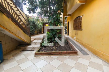 Casa à venda com 149m², 3 quartos e 3 vagas Casa à venda com 149m², 3 quartos e 3 vagasQuintal