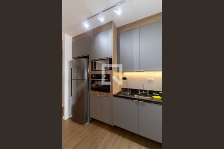 Apartamento para alugar com 99m², 3 quartos e 2 vagas Apartamento para alugar com 99m², 3 quartos e 2 vagasCozinha e Área de Serviço