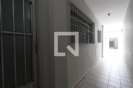Casa para alugar com 100m², 1 quarto e 1 vagaCorredor Lateral