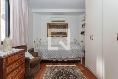 Apartamento à venda com 200m², 3 quartos e 3 vagas