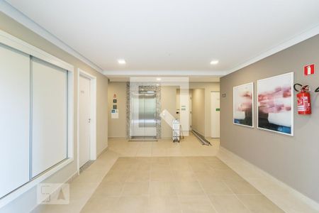 Apartamento à venda com 28m², 1 quarto e sem vaga Apartamento à venda com 28m², 1 quarto e sem vagaÁrea Comum - Hall de Entrada