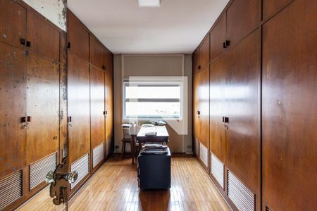 Apartamento à venda com 295m², 3 quartos e 2 vagasCloset da Suíte 3