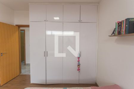 Casa à venda com 210m², 3 quartos e 2 vagas Casa à venda com 210m², 3 quartos e 2 vagasArmário do Quarto 3