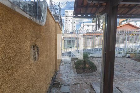 Casa à venda com 210m², 3 quartos e 2 vagas Casa à venda com 210m², 3 quartos e 2 vagasEntrada