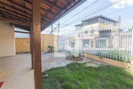 Casa à venda com 210m², 3 quartos e 2 vagas Casa à venda com 210m², 3 quartos e 2 vagasJardim