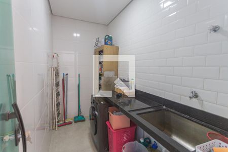 Casa à venda com 210m², 3 quartos e 2 vagas Casa à venda com 210m², 3 quartos e 2 vagasÁrea de Serviço