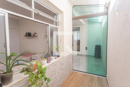 Casa à venda com 210m², 3 quartos e 2 vagas Casa à venda com 210m², 3 quartos e 2 vagasJardim de Inverno da Copa