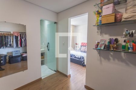 Casa à venda com 210m², 3 quartos e 2 vagas Casa à venda com 210m², 3 quartos e 2 vagasCloset da Suíte