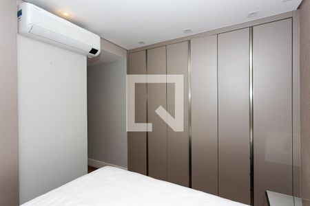 Apartamento à venda com 103m², 3 quartos e 2 vagas Apartamento à venda com 103m², 3 quartos e 2 vagasSuíte