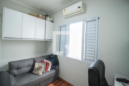 Casa à venda com 175m², 3 quartos e 4 vagas Casa à venda com 175m², 3 quartos e 4 vagasQuarto 3