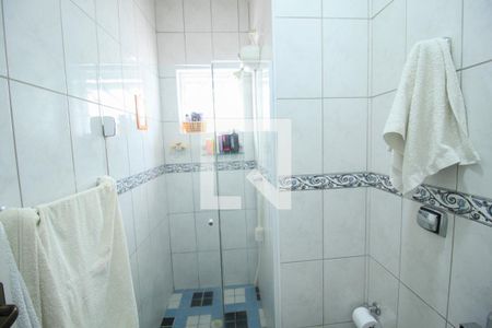 Casa à venda com 175m², 3 quartos e 4 vagas Casa à venda com 175m², 3 quartos e 4 vagasBanheiro/Quarto 1