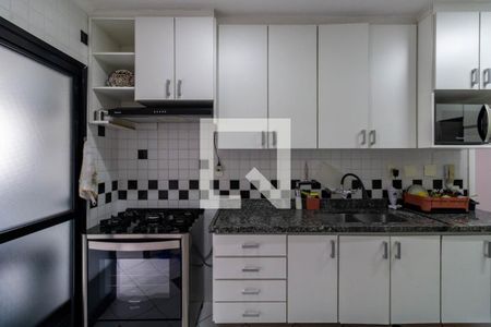 Apartamento à venda com 120m², 3 quartos e 2 vagas Apartamento à venda com 120m², 3 quartos e 2 vagasCozinha