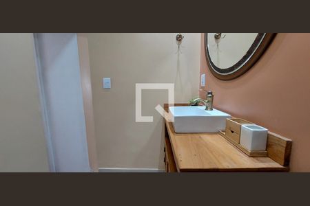 Apartamento à venda com 155m², 3 quartos e 1 vaga Apartamento à venda com 155m², 3 quartos e 1 vagaBanheiro Quarto 1 suíte