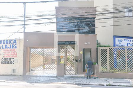 Apartamento à venda com 58m², 2 quartos e 1 vaga Apartamento à venda com 58m², 2 quartos e 1 vagaFachada