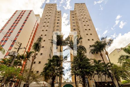 Apartamento à venda com 26m², 1 quarto e 1 vaga Apartamento à venda com 26m², 1 quarto e 1 vagaFachada