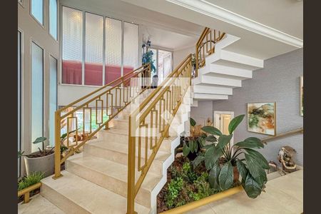 Casa de condomínio à venda com 384m², 4 quartos e 4 vagas