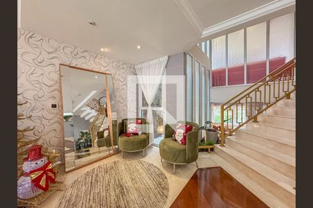 Casa de condomínio à venda com 384m², 4 quartos e 4 vagas