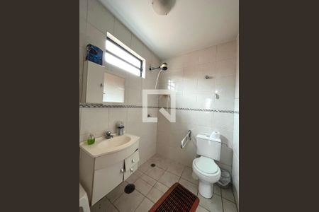 Casa à venda com 81m², 2 quartos e 2 vagas Casa à venda com 81m², 2 quartos e 2 vagasBanheiro da Suíte 2
