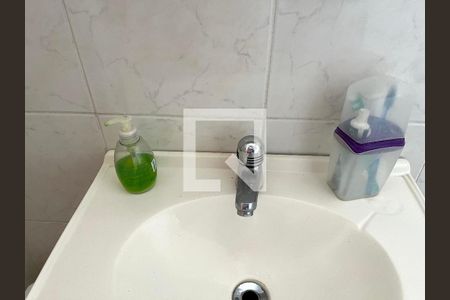 Casa à venda com 81m², 2 quartos e 2 vagas Casa à venda com 81m², 2 quartos e 2 vagasBanheiro da Suíte 2