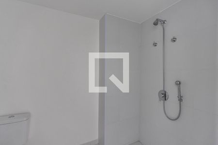 Studio à venda com 29m², 1 quarto e sem vaga Studio à venda com 29m², 1 quarto e sem vagaBanheiro