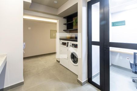 Studio à venda com 29m², 1 quarto e sem vaga Studio à venda com 29m², 1 quarto e sem vagaLavanderia