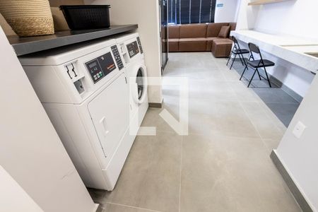 Studio à venda com 27m², 1 quarto e sem vaga Studio à venda com 27m², 1 quarto e sem vagaÁrea comum