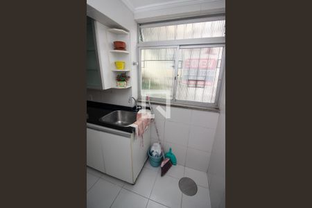Apartamento à venda com 60m², 2 quartos e 1 vaga Apartamento à venda com 60m², 2 quartos e 1 vagaCozinha e Área de Serviço