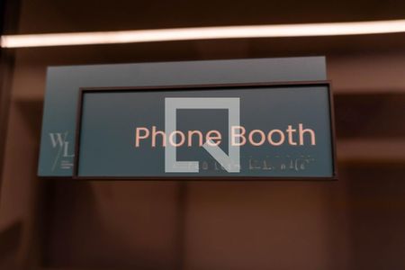 Studio à venda com 29m², 1 quarto e sem vaga Studio à venda com 29m², 1 quarto e sem vagaPhone Booth