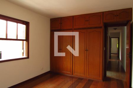 Casa de condomínio à venda com 150m², 4 quartos e 1 vagaQuarto