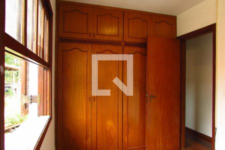 Casa de condomínio à venda com 150m², 4 quartos e 1 vagaQuarto 2