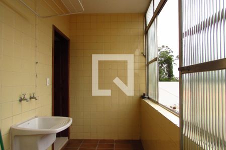 Casa de condomínio à venda com 150m², 4 quartos e 1 vagaLavanderia 