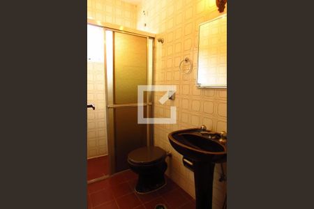 Casa de condomínio à venda com 150m², 4 quartos e 1 vagaBanheiro 