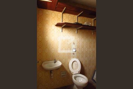 Casa de condomínio à venda com 150m², 4 quartos e 1 vagaBanheiro de serviço