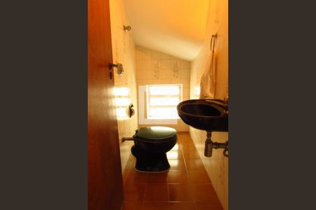 Casa de condomínio à venda com 150m², 4 quartos e 1 vagaLavabo