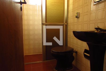 Casa de condomínio à venda com 150m², 4 quartos e 1 vagaBanheiro 