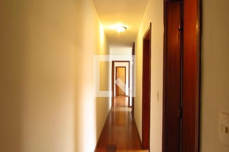 Casa de condomínio à venda com 150m², 4 quartos e 1 vagaCorredor 