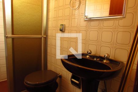 Casa de condomínio à venda com 150m², 4 quartos e 1 vagaBanheiro 