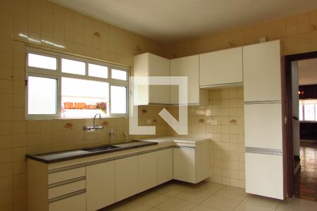 Casa de condomínio à venda com 150m², 4 quartos e 1 vagaCozinha 