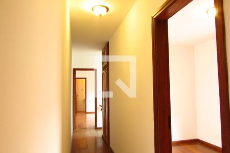 Casa de condomínio à venda com 150m², 4 quartos e 1 vagaCorredor 