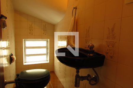 Casa de condomínio à venda com 150m², 4 quartos e 1 vagaLavabo