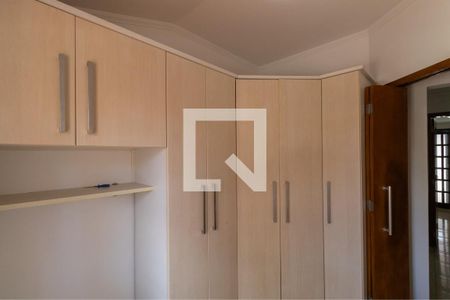 Casa de condomínio à venda com 100m², 3 quartos e sem vaga Casa de condomínio à venda com 100m², 3 quartos e sem vagaQuarto 2